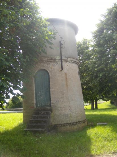 Le petit chateau d'eau