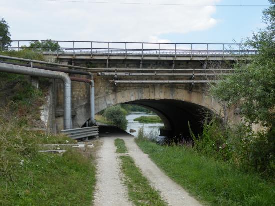 Une arche du pont canal