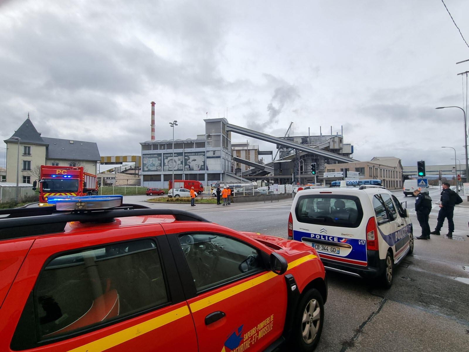 Les pompiers ont deploye un important dispositif sur le site de la societe novacarb usine classee seveso photo alain thiesse 1702423061